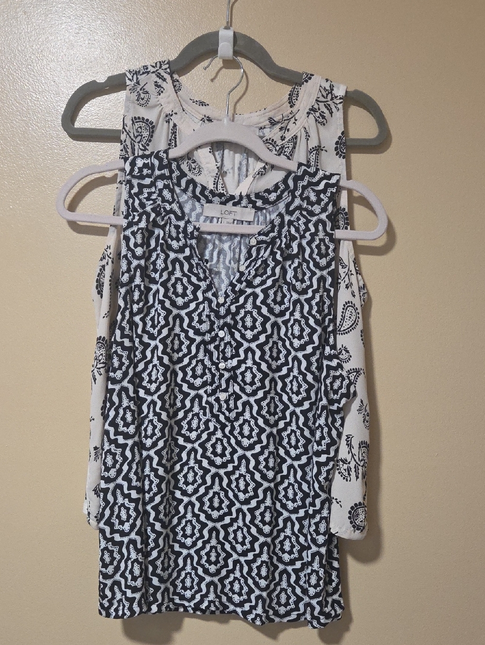 LOFT Black & White Patterned Layered Sleeveless Camisoles